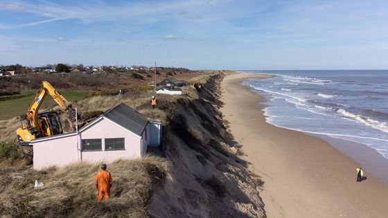 فرسایش ساحلی همسبی